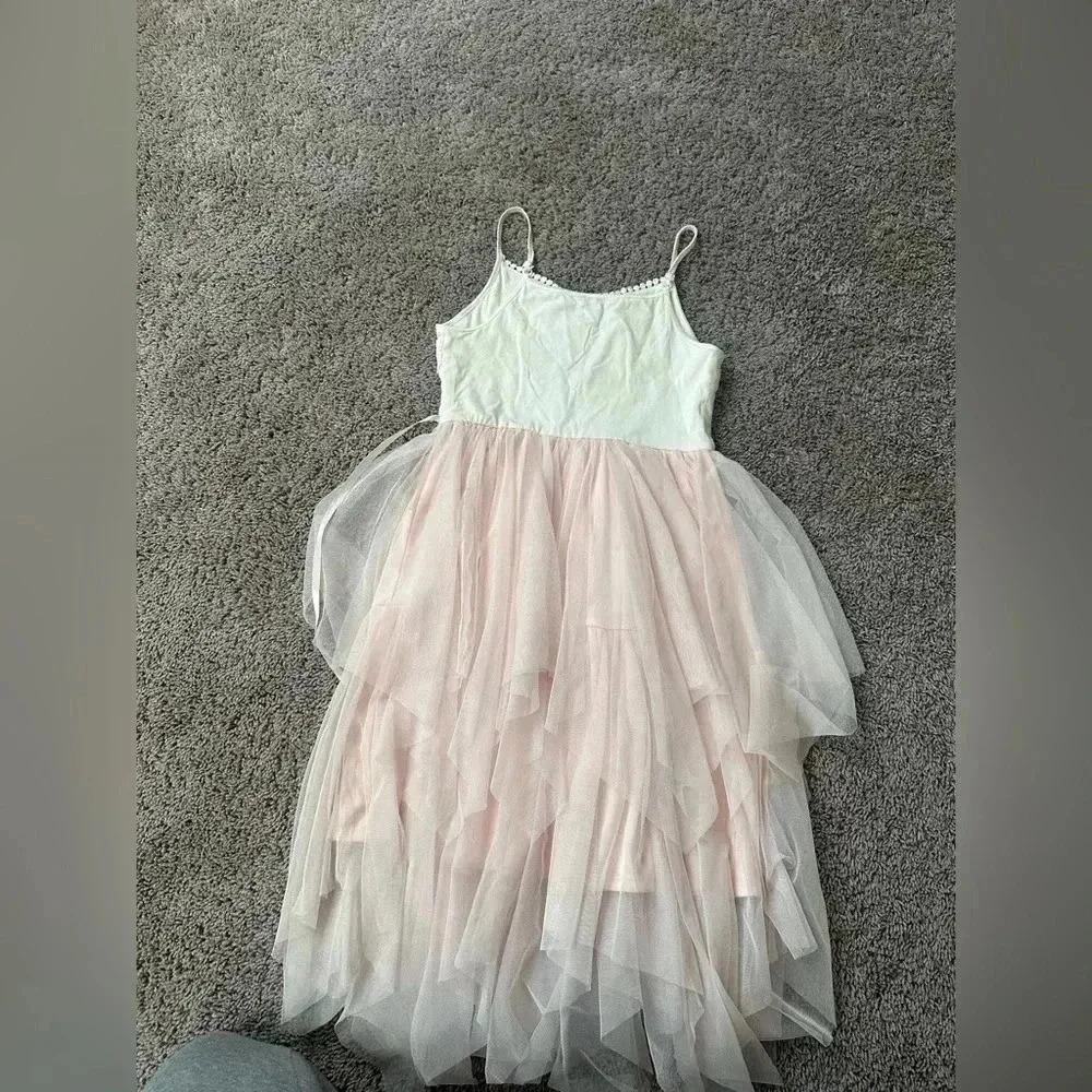 Cute girl dress.